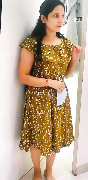 Homely Indian wife naked posing before husband