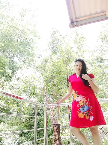 Desi wife showing boobs photos for ex-lover