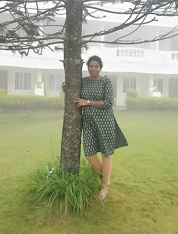 Srilankan wife honeymoon sex photos with hubby