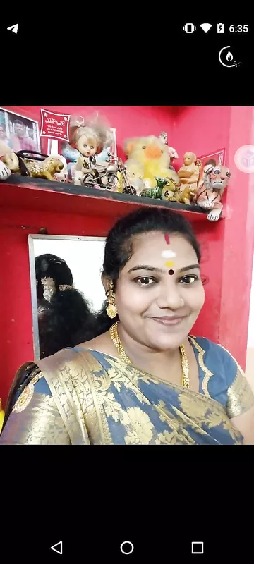 Unseen hot Tamil wife boobs showing leaked photos