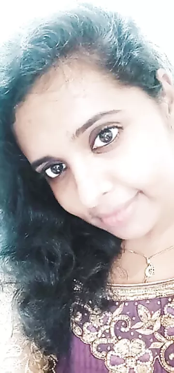 Mallu wife wet naked big ass and big boobs