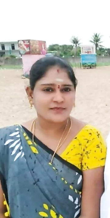 Mature Tamil aunty cheating sex affair with lover