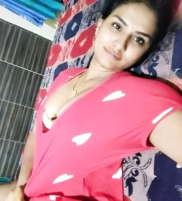 Erotica naked Indian girl with big ass in sex mood