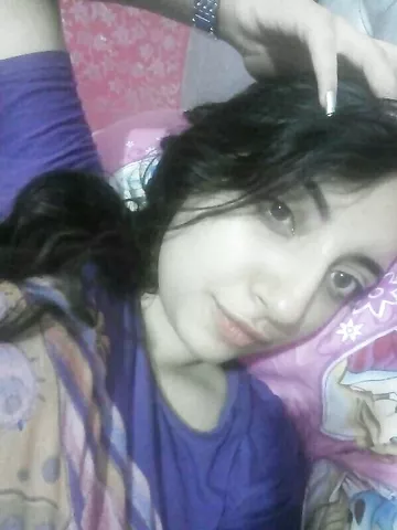 Cute Indian bathing girl private body parts show