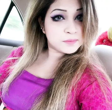 High class Desi girl mirror naked photos released