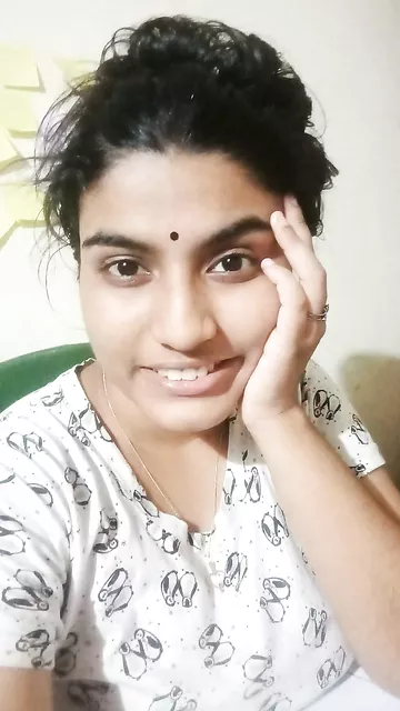 Mallu hot figure topless juicy boobs showing