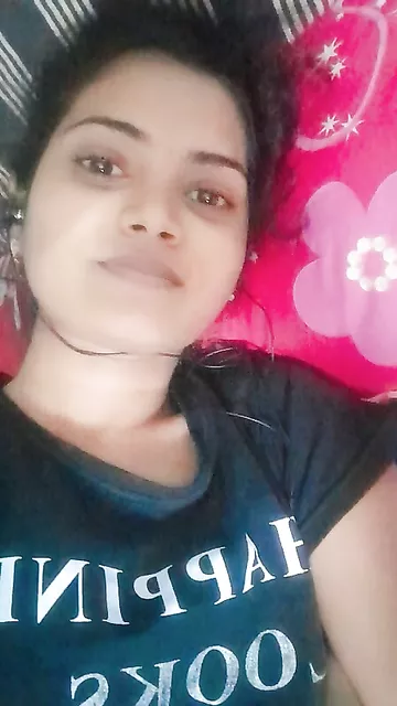 Tamil village girl with round boobs and hairy pussy