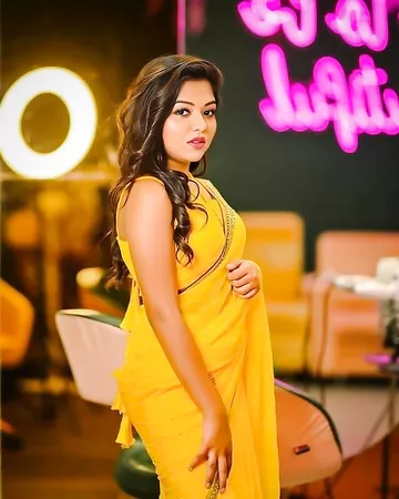 Bengali modeling girl nude HD pics with fingering