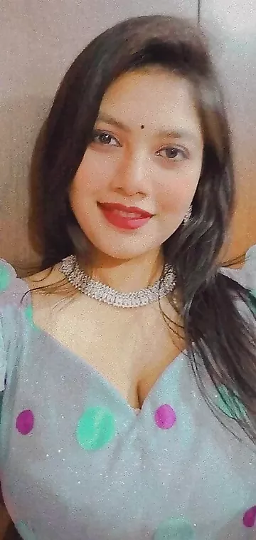 Turning 30 Indian girl showing big boobs and sexy pussy