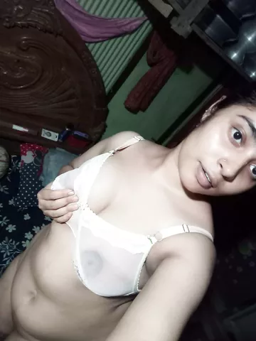 Bangladeshi horny girl naked and pink vagina