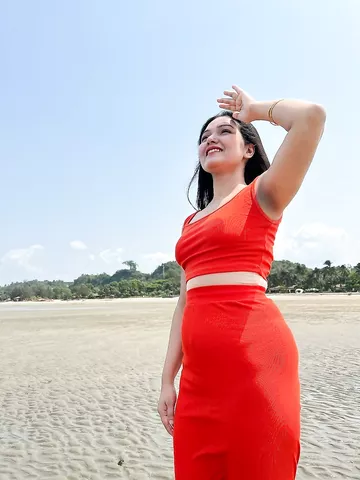 Indian model naked photos and lingerie shoot