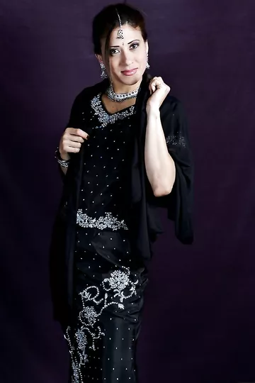 Indian Girl Fingering Pussy on Camera