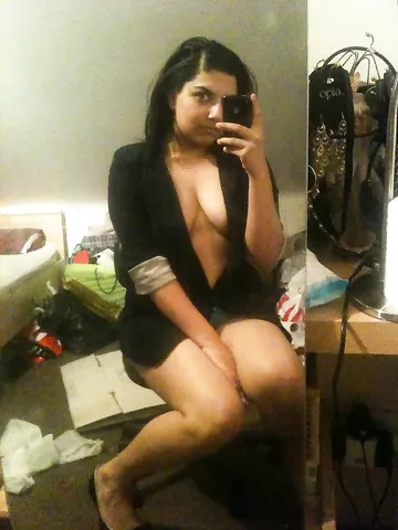 Chubby Indian Girl Taking Nude Selfies