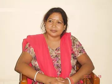 Mature Naked Aunty Hira Naked Photoshoot