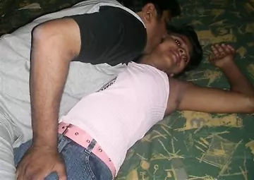 Horny Indian Girl Giving Blowjob