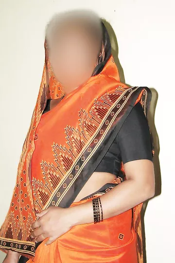 Indian Housewife Shamina Orange Saree Naked