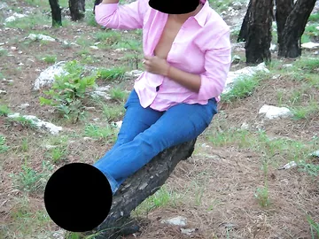 Horny Indian Aunty Veena Stripped Nude In Jungle