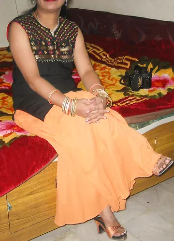 Punjabi Housewife Imrana Naked With Husband