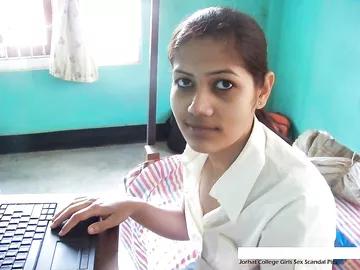 Horny Indian Girl Suhasini Posing Hot