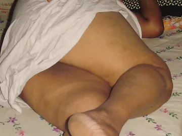 Indian Bhabhi Nayantara Naked Bathroom Pics