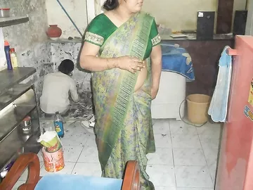 Mature Indian Aunty Posing Nude Kitchen