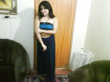 Indian Bhabhi Sona Saree Stripping Naked