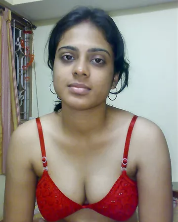 Horny Indian Girl Farha Nude Pics Leaked