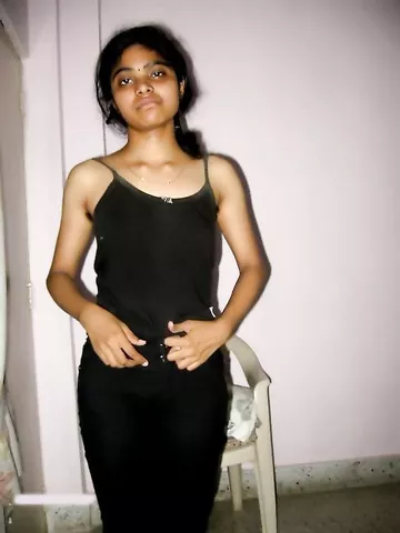 Slim Skinny Sexy Indian Babe Naked