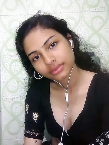 Newly Married Indian Wife With Her Hubby Naked Bed