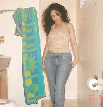 Indian Girl Sexy Tights Nude Pics