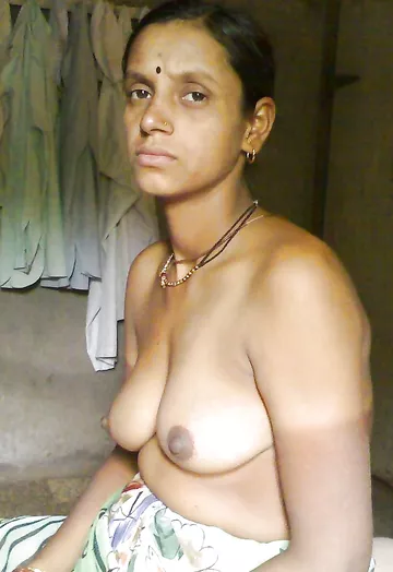 Andhra Bhabhi Taking Outdoor Shower Filmed By Husband