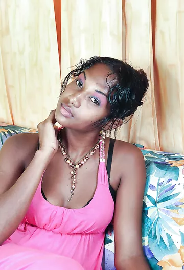 Juicy Indian Girls Sunita In Erotic Pink Nude