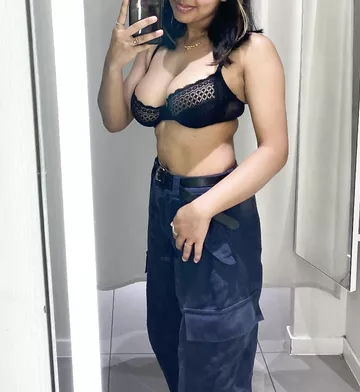Indian Wife Exposed In Changing Room Waiting For You Now