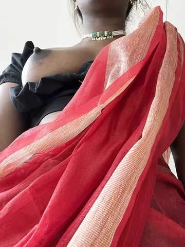 Desi GF Accidentally Exposing Her Boob In Public Place