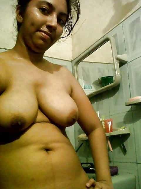 Indian big tits pics of this hottie college girl look so hot