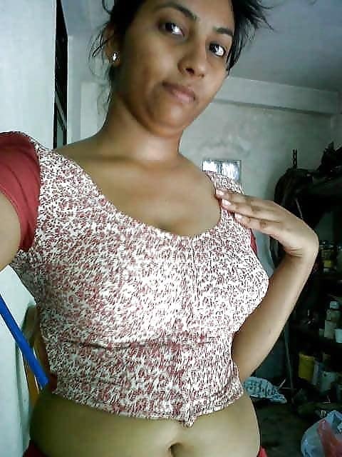 Indian big tits pics of this hottie college girl look so hot