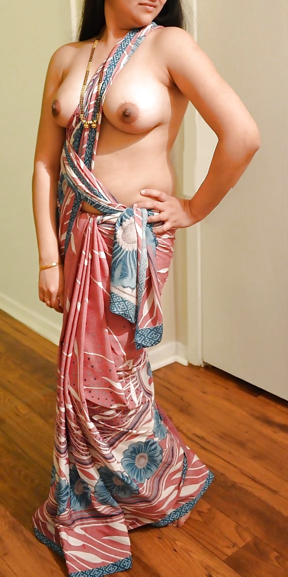 Spicy Indian Bhabhi boobs show on cam