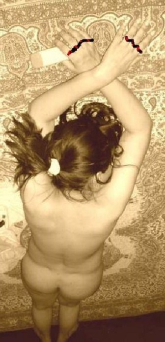 Sexy Indian desi girls expose and flaunt their huge tight ass!