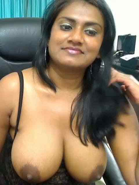 Sex pictures of beautiful bhabhi having fun with their horny husband's