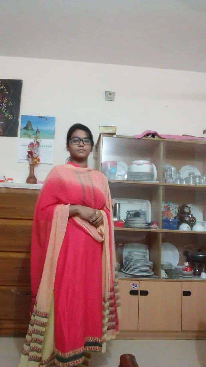 Bangladeshi girl nude photos taken for her lover exposed
