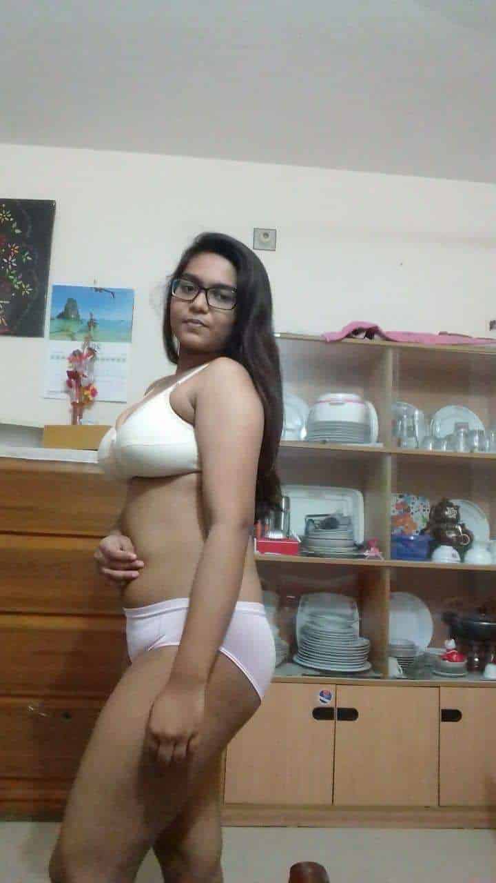 Bangladeshi girl nude photos taken for her lover exposed