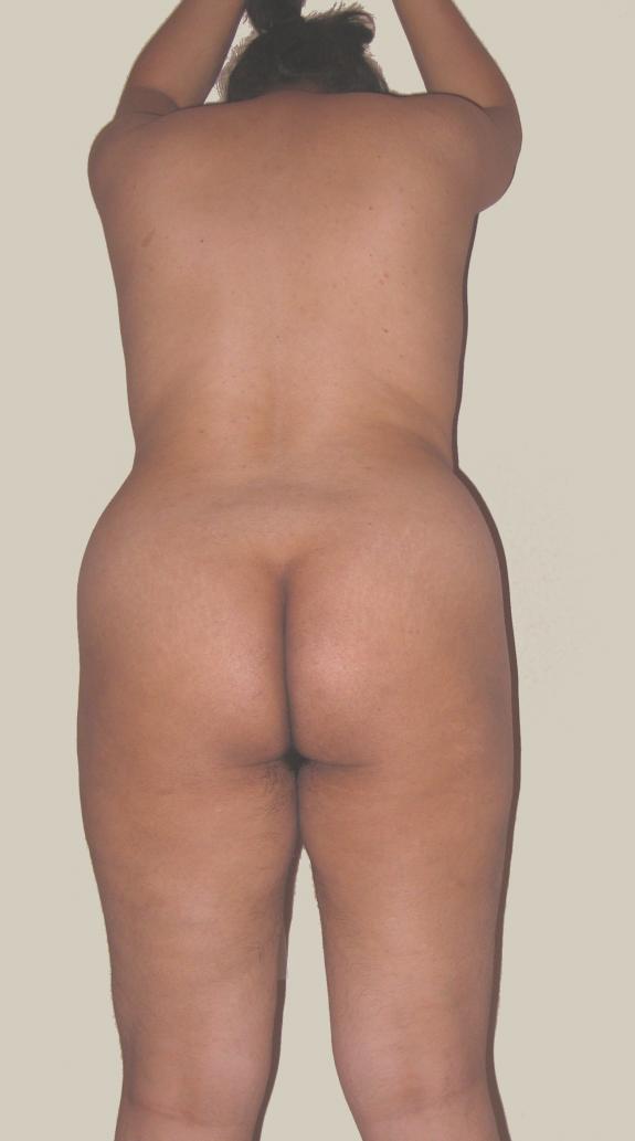 Nude pics of desi bhabhi seducing and showing off her sexy big ass