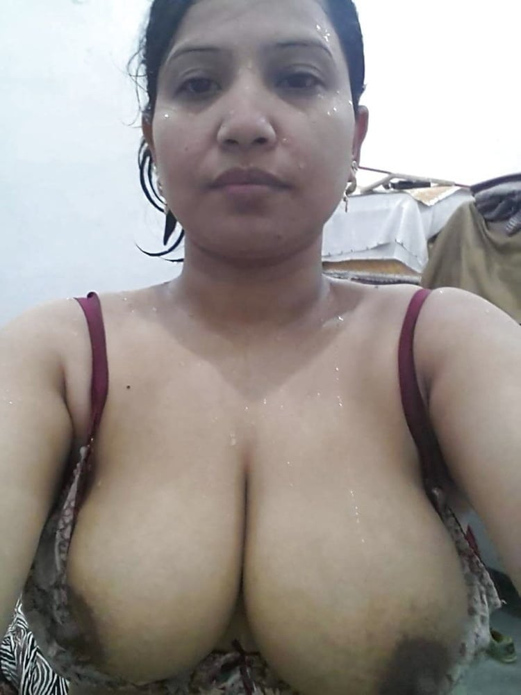 Desi Dehati wife with huge tits and fat pussy on display