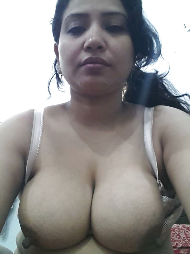 Desi Dehati wife with huge tits and fat pussy on display