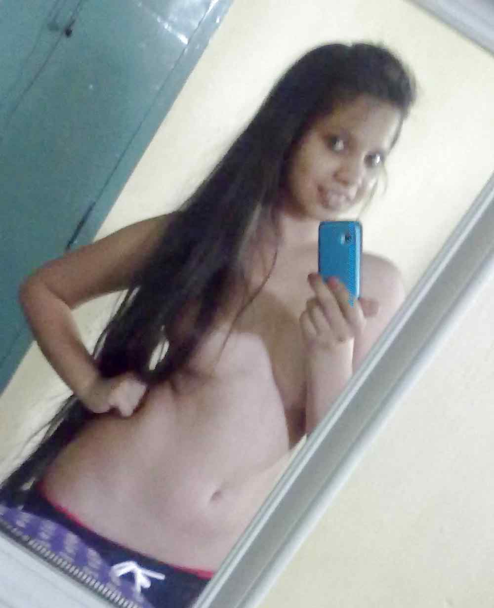 Fat Indian busty babe exposes her huge boobs and ass