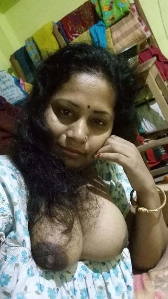 Bengali Bhabhi nude pics gallery