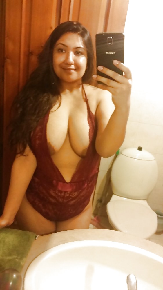 Busty nasty Indian girl big boobs exposing selfie photos