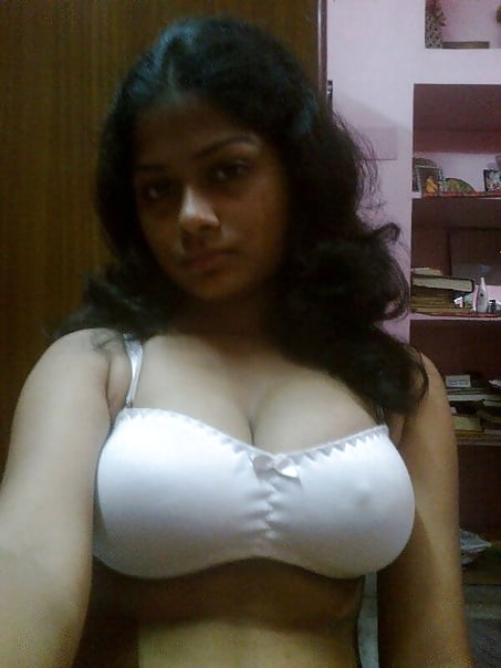Indian Big Booby Girl Naked Seflie Pics