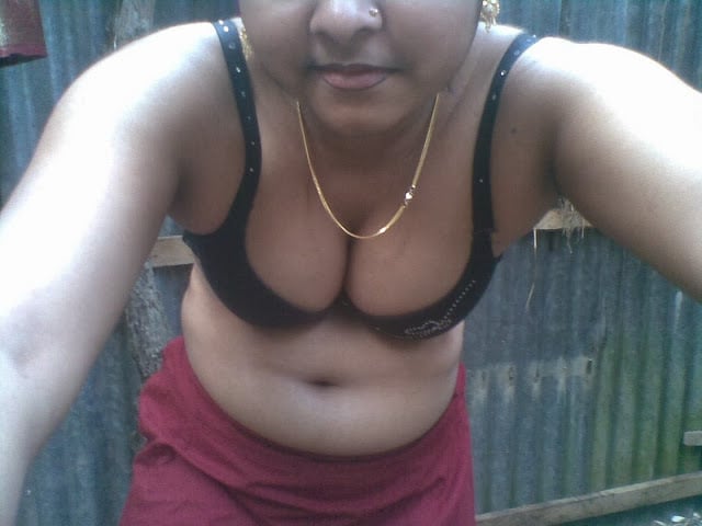 Indian village bhabhi