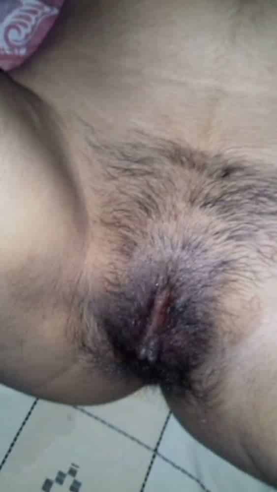 Muslim lovers sex pics taken in selfie cam mode